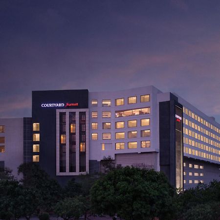 Courtyard By Marriott Bhopal Hotel Exterior photo